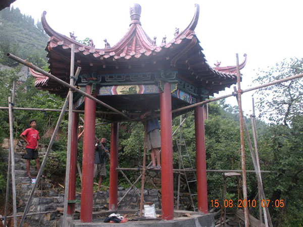 淄川区马鞍山木质仿古凉亭.jpg