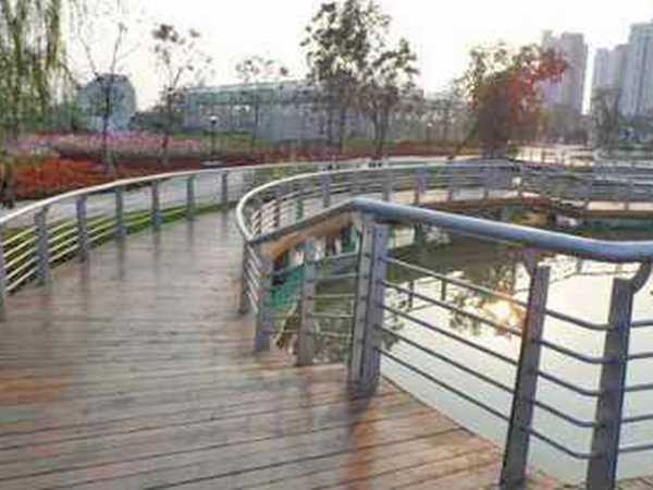 滨河护栏5.jpg
