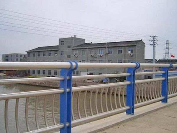 滨河护栏（2）
